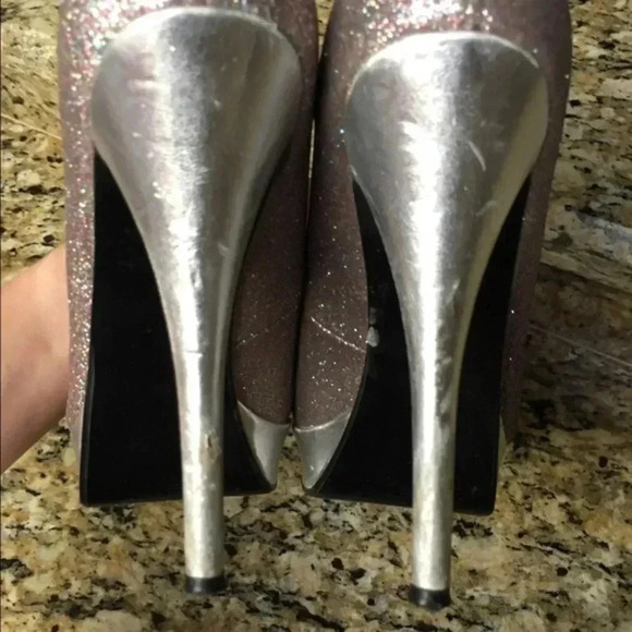 Guess Sparkly Shoes Size 9 - Picture 2 of 4